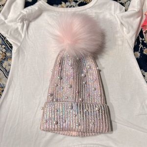 🎉Super sassy Pom Pom Hat🎉